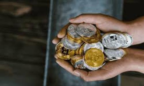 如何将TP钱包添加到信任应用：一步步指南

TP钱包, 信任应用, 加密货币/guanjianci

在当今的数字货币环境中，安全性和便利性是加密货币资产管理的关键。TP钱包是一款广受欢迎的数字货币钱包，用户可以通过它进行资产管理和交易。而信任应用（Trust Wallet）则是一个去中心化的钱包，支持多种加密资产的存储与交易功能。将TP钱包添加到信任应用，可以让用户更方便地管理资产，提升使用体验。本文将详细介绍如何将TP钱包添加到信任应用的具体步骤，以及相关背景知识。

第一步：了解TP钱包和信任应用
在进行任何操作之前，首先要了解TP钱包和信任应用的基本概念。TP钱包是一个多币种钱包，支持以太坊、比特币等多种主流数字货币。它用户友好，功能齐全，适合各类用户使用。

信任应用是由Binance官方推出的加密货币钱包，它的最大特点是支持去中心化的交易功能，并且拥有内置的交换功能，让用户能方便地进行数字资产的交易。

了解了这两个工具后，可以清楚地意识到，把TP钱包添加到信任应用中，可以让用户更灵活地管理自己的数字资产，在不同平台之间无障碍转账和互动。

第二步：获取TP钱包的地址
接下来，需要获取TP钱包的地址，以便在信任应用中进行初始化。打开TP钱包，找到你的钱包界面，通常在主页上能看到“接收”按钮，点击后便能复制你的钱包地址。这一步非常重要，因为这个地址将是之后连接的基础。

还需确认获取的信息的准确性，尤其是地址详情，因为任何一个小小的错误都可能导致资产的丢失。

第三步：打开信任应用并进行设置
在信任应用中，首先需确保你已经安装并注册了账户。打开信任应用后，进入“设置”选项。在这个界面下，用户可以找到“添加钱包”或“导入钱包”的选项，选择“导入钱包”。

此时，系统会提示用户输入相关信息，包括刚才在TP钱包中复制的地址，进行确认。注意，一定要选择正确的网络类型，如主网或测试网，以防出现不必要的麻烦。

第四步：确认和链接
完成上述步骤后，点击确认，信任应用会开始验证你的TP钱包地址。这一过程可能需要少量时间，取决于网络的繁忙程度。完成后，你便能在信任应用中看到TP钱包的内容。

如果一切顺利，就能成功将TP钱包添加至信任应用中，用户可以通过信任应用来管理TP钱包中的资产了。

相关问题1：为什么将TP钱包添加到信任应用是有必要的？
将TP钱包添加到信任应用的必要性可以从多个方面进行分析。首先，用户通常在不同的平台中会有多个钱包。将TP钱包添加至信任应用后，可以实现资产的整合管理，避免在不同钱包间频繁切换，提高管理效率。

其次，信任应用提供了丰富的功能，比如去中心化交易和直接通过钱包内的功能进行资产交换。此外，信任应用还内置了对DeFi项目的支持，可以提升用户的投资效率。例如，用户可以通过信任应用直接访问去中心化交易所（DEX），无缝地进行资产交易，降低了用户的学习成本。

最后，安全性也是一个重要考量。信任应用具备强大的加密保护措施，用户在信任应用中的操作，其私钥也不会暴露给任何第三方。这对于增加用户的安全感、减少被盗风险具有重要意义。

相关问题2：添加TP钱包需要注意哪些安全事项？
在添加TP钱包至信任应用的时候，安全事项是绝对不能忽视的。这首先需要确保网络环境的安全，所有操作最好在自己信任的网络下完成，避免公共Wi-Fi下的操作。

其次，用户需要确保TP钱包始终保持最新版。老版本可能存在安全漏洞，增加账号被盗取的风险。用户在添加钱包和转账的时候，需仔细检查钱包地址确保无误。常见的操作失误包括、误填地址、选择错误的网络等，这可能会导致资金的损失。

此外，用户的私钥和助记词应当保存在安全的地方，不随意泄露给其它人或通过网络传输。即使在添加到信任应用时，也要特别注意不要过度分享自己的信息，一旦泄露，可能会对钱包资产构成威胁。

相关问题3：如果在添加过程中遇到问题，该怎么办？
如果在将TP钱包添加至信任应用的过程中遇到问题，首先应对照每一步的操作是否准确无误。查看确认信息设置是否正确，包括钱包地址、网络选项等。

如果仍然不能解决，可以前往信任应用的官方论坛、社区或客服寻求帮助。在社区中，有许多经验丰富的用户愿意分享经验和解决方案，可以通过其提供的建议来进行调整。

另外，用户也可以查阅相关的视频教程和文档，这些资源往往会提供详尽的操作步骤和应对常见问题的方法。

相关问题4：TP钱包与信任应用的优劣比较
TP钱包和信任应用在某些方面互相补充，但它们各自的特点也具有一定的差异。TP钱包的设计上更为简洁、直观，适合刚入门的用户使用。它对新手友好，能够轻松完成基本操作。

信任应用则具有更强大的去中心化交易功能，适合希望深入了解DeFi市场的用户。其支持多种 DApp 的使用，使得用户可以接触更广泛的项目。但也正因功能丰富，用户在使用过程中学习成本相对较高。

同时，TP钱包和信任应用的安全性都非常出色。TP钱包使用多重加密技术，保证用户的资产安全，而信任应用同样致力于提升安全防护，为用户提供良好的操作环境。

总的来说，用户可以根据自己的需求来选择使用哪款钱包，或者同时使用这两者，结合使用各自的优势，最大程度上达到资产管理的方便与安全。

通过以上的介绍，希望能帮助你顺利将TP钱包添加至信任应用，使你的加密货币管理更加高效、安全。